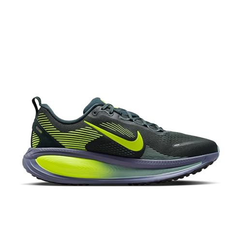 Nike Men's Vomero 18 Seaweed/Volt/Cannon/Sanded Purple 11 Medium