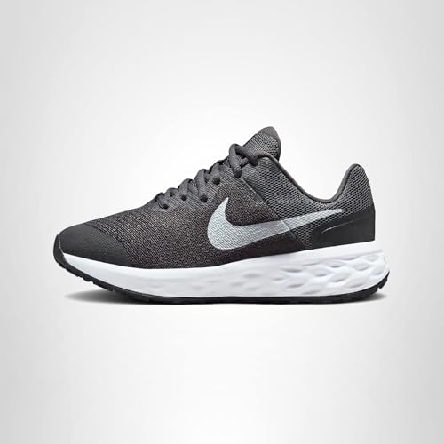 Nike Revolution 6 Nn (GS), Unisex Children's Gymnastics Shoes, Grey White, 7 US