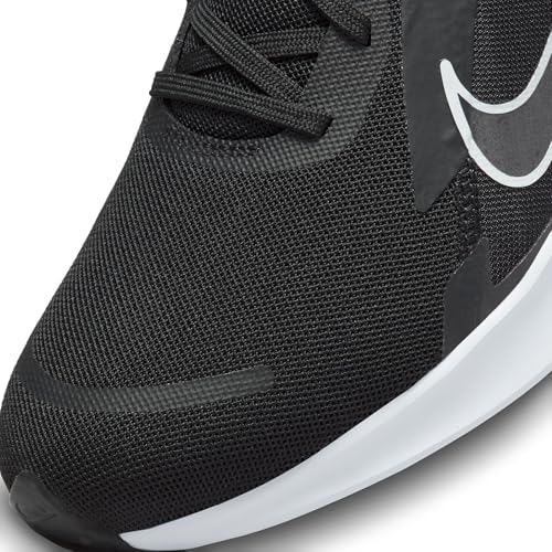 Nike Men's Quest 5 Sneaker, Black White Smoke Grey Dk Smoke Grey, 10.5