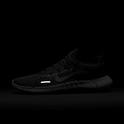 Nike Men's Free Rn 5,0 2021 Running Shoe, Black White Dk Smoke Grey, 7