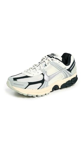 Nike Women's Zoom Vomero 5 Sneakers, Sail/Metallic Silver/Lt Silver, 8.5 Medium US