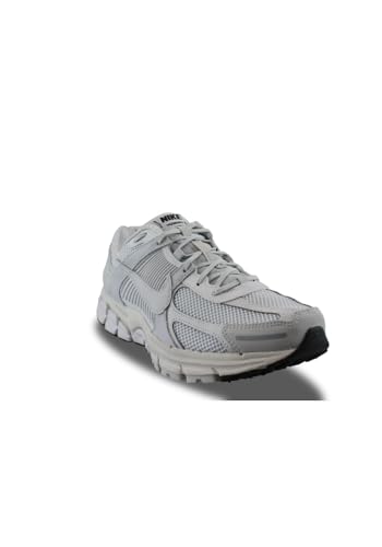Nike - Zoom Vomero 5