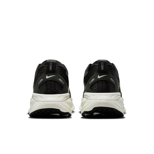 Nike Women's Vomero 18 Black/Summit White/Coconut Milk 7.5 Wide