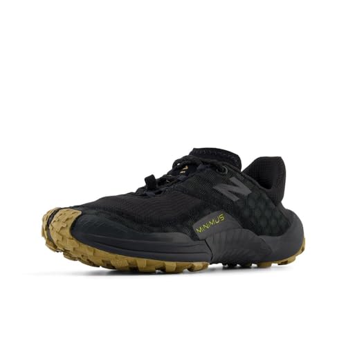 Women's New Balance Minimus Trail v1 Trail Shoes in Black/Black/Great Plains product image