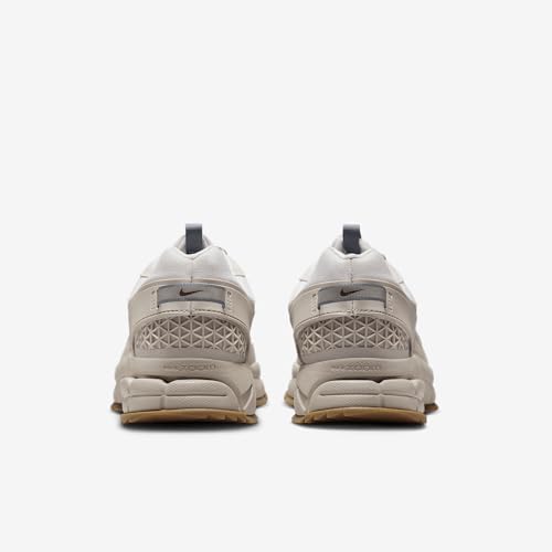 Nike Zoom Vomero Roam Men's Winterized Shoes (HV4294-009, College Grey/Vast Grey/Gum Dark Brown/White) Size 10