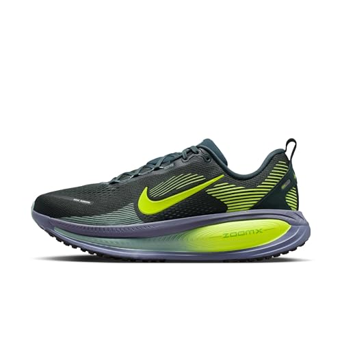 Nike Men's Vomero 18 Seaweed/Volt/Cannon/Sanded Purple 11 Medium