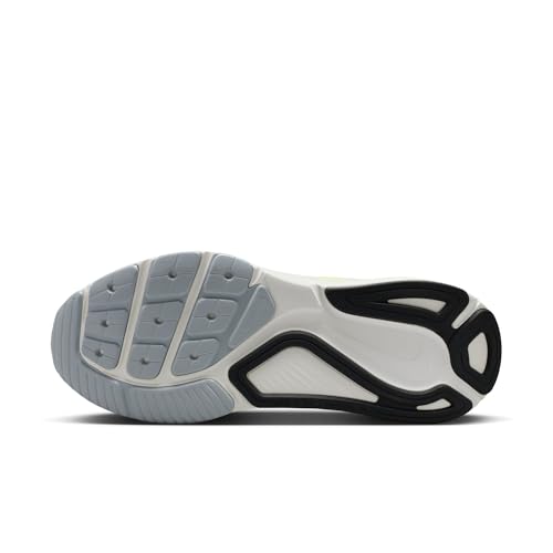 Nike Men's Structure 26 Sneaker, Summit White/Black/Volt/Total Orange, 12