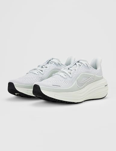 Nike Women's Air Winflo 12, Off White/Metallic Silver-Barely Green, 6.5