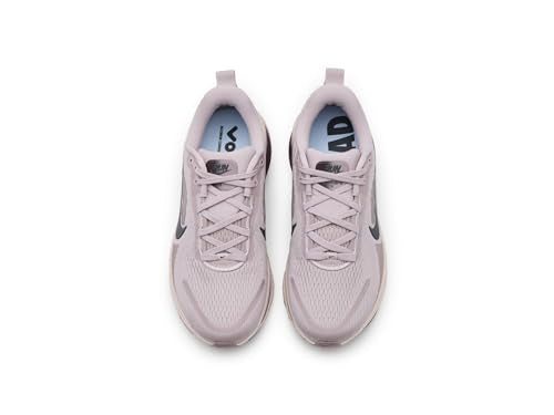Nike Womens Vomero 18 Particle Rose/Off Noir/Silt Red/Tattoo 9 Medium