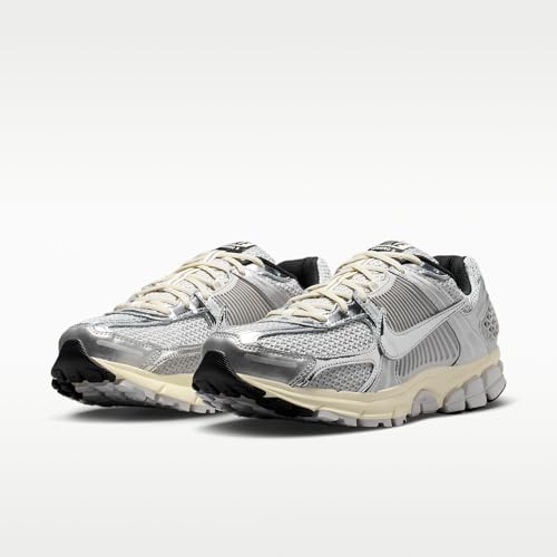 Nike Zoom Vomero 5 Men's Shoes (Gray Fog/Metallic Silver/Coconut Milk/Chrome) Size 10