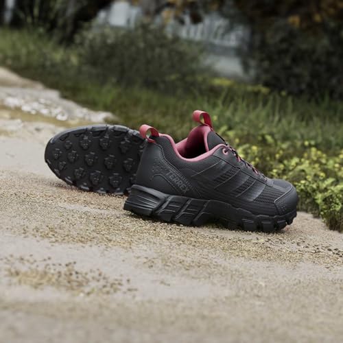 adidas Women's Terrex Rockadia Trail Running, Carbon/Black/Pure Turbo, 6