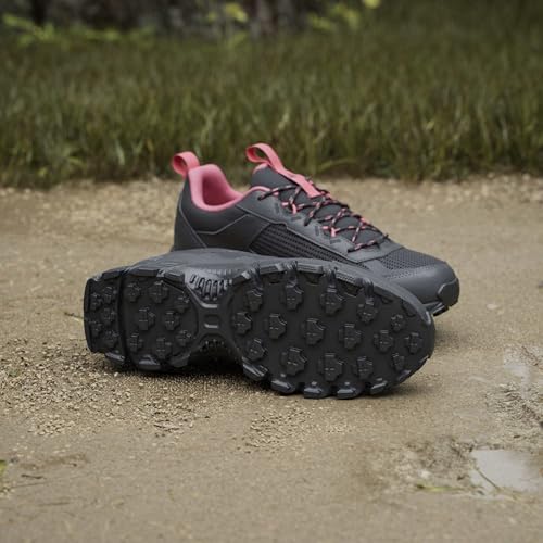 adidas Women's Terrex Rockadia Trail Running, Carbon/Black/Pure Turbo, 7.5