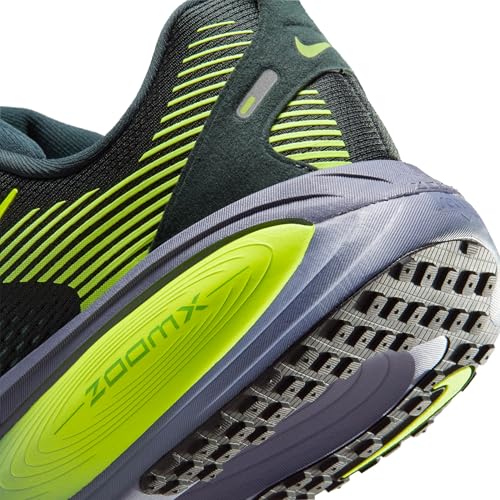 Nike Men's Vomero 18 Seaweed/Volt/Cannon/Sanded Purple 11 Medium